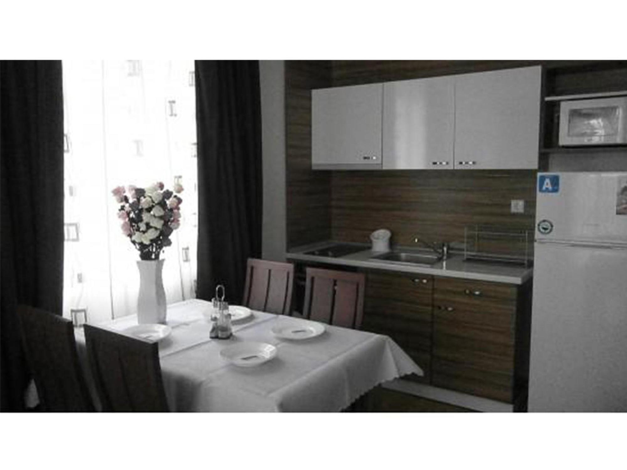 Apart Sweet Homes 5 - Apartments For Guests Sunny Beach Room photo